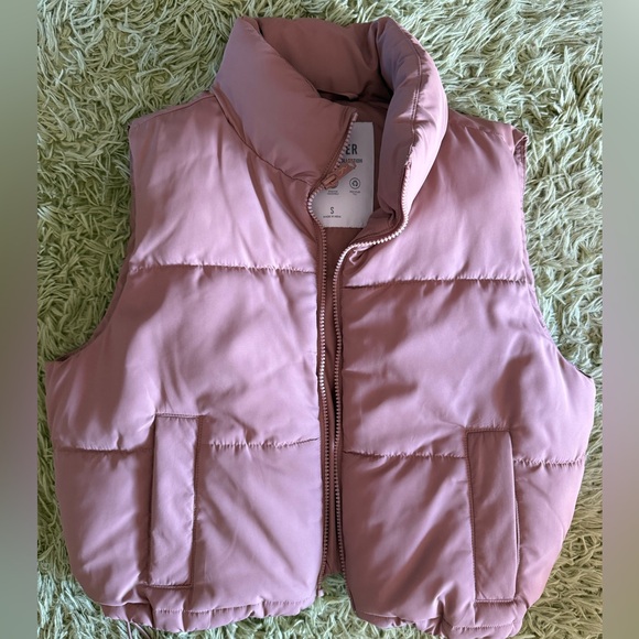 Hollister Ultimate Mini Puffer Vest - Picture 4 of 9